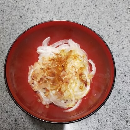 さっぱりシンプルに新玉ねぎを味わえて美味しかったです。